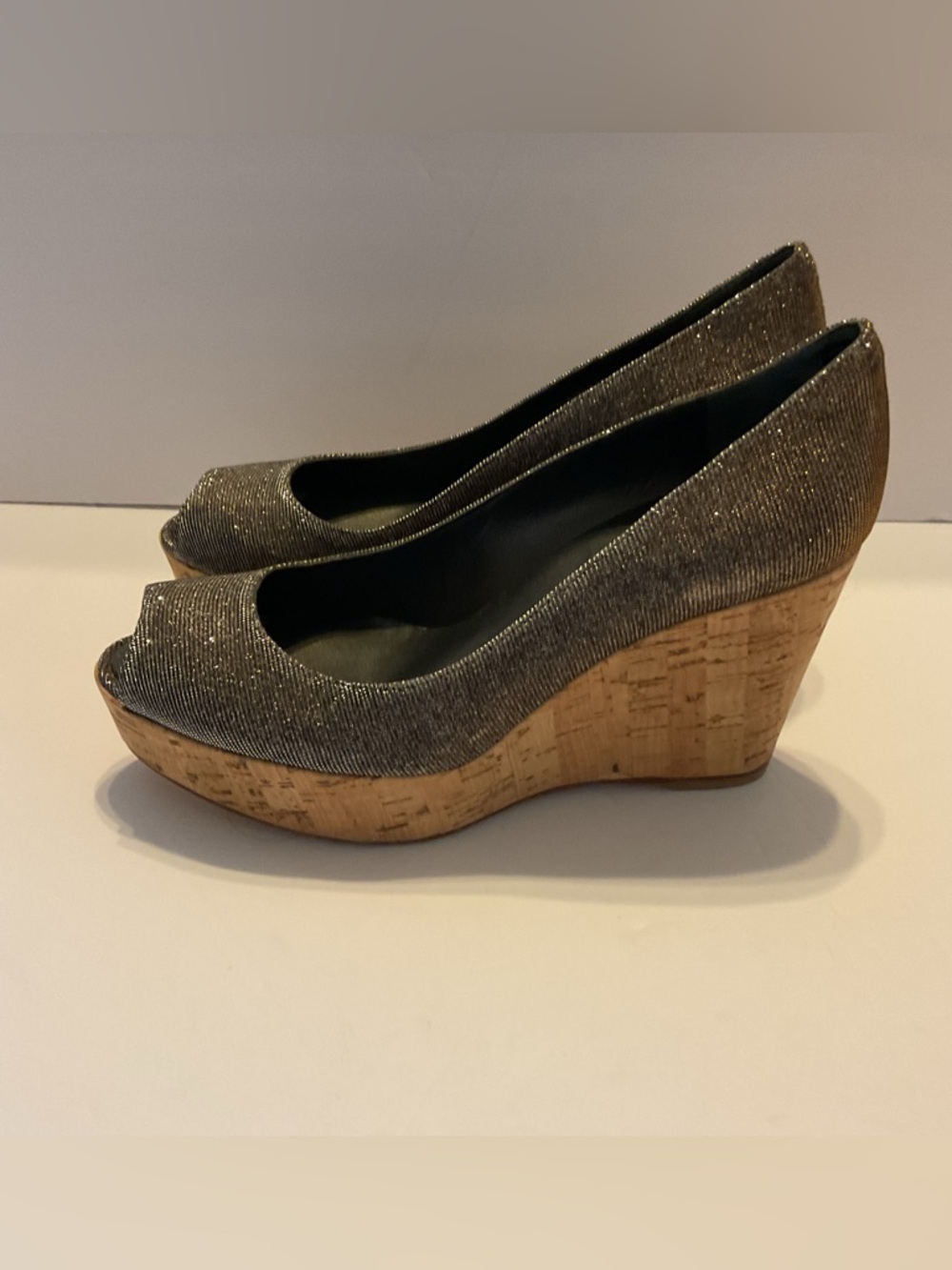 Stuart Weitzman Glitter Metallic Anna Cork Wedge Peep Toe Pumps Shoes Luxury 8 - Picture 2 of 11